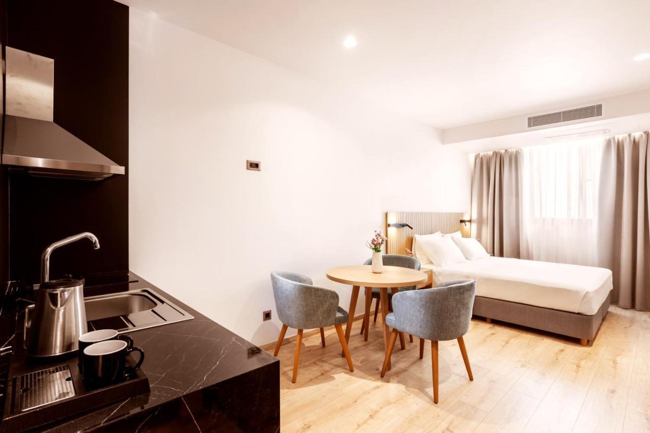 Days Hotel