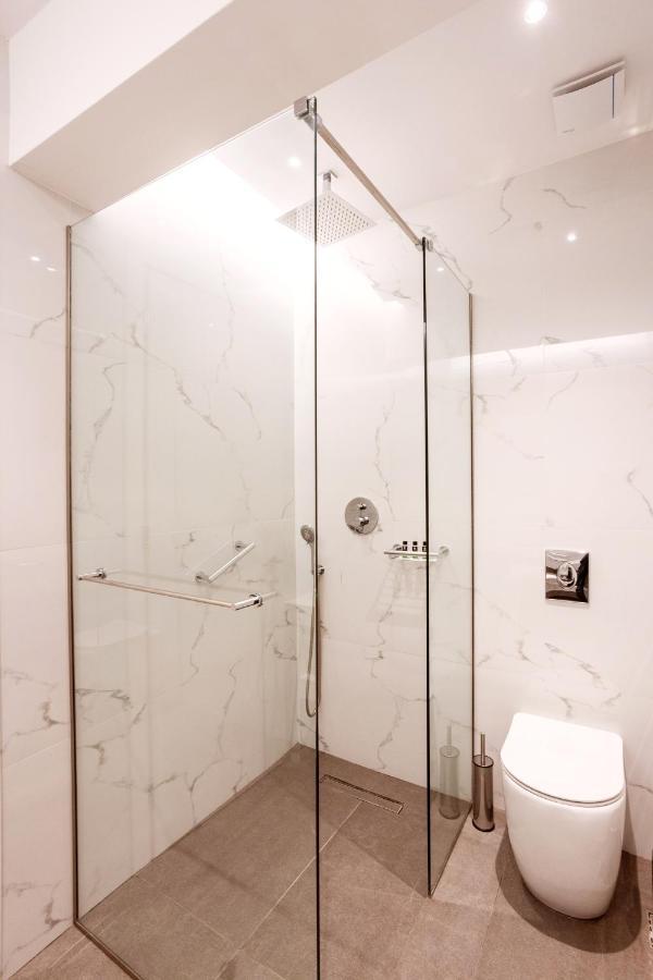 Days Hotel Atenas